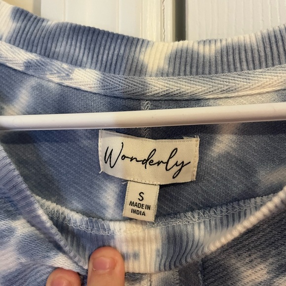 NWT wonderly sweater/crewneck - Picture 4 of 4